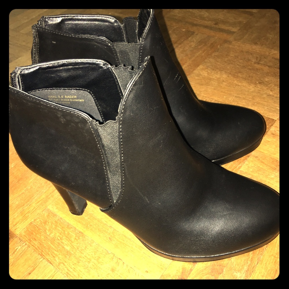 New Direction Booties 8.5